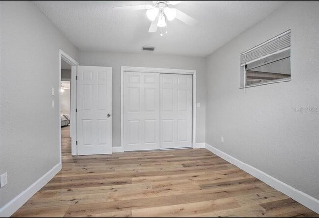 Building Photo - 5402 Turton Ln