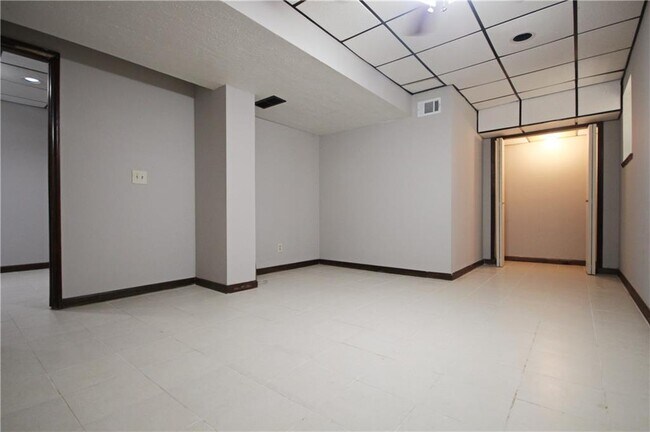 Building Photo - 3310 Chastain Crossing NW