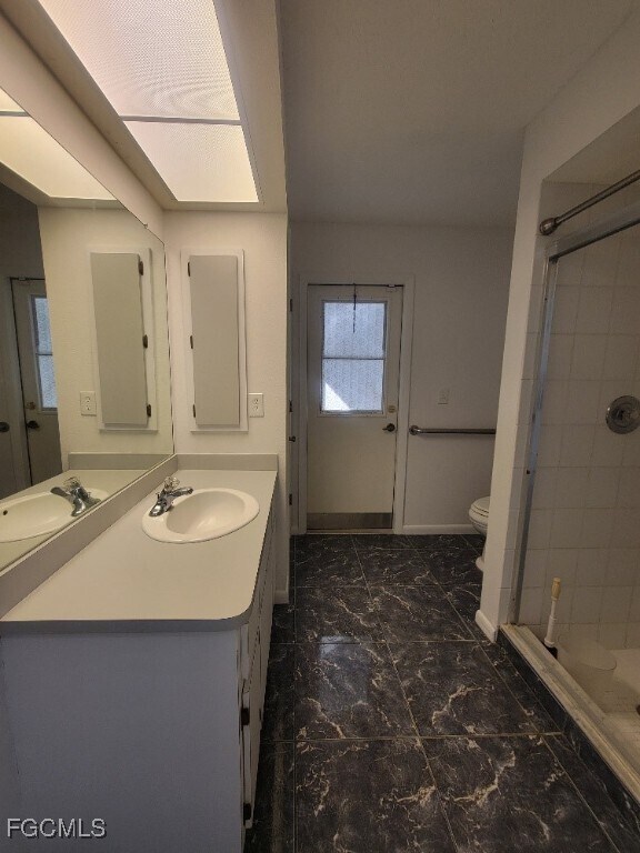 Building Photo - 2505 6th St W