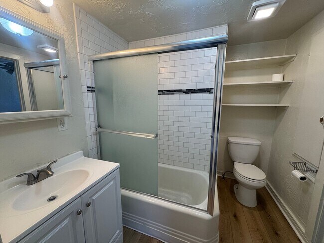 Building Photo - Beautiful 2 bedroom for rent in SLC!