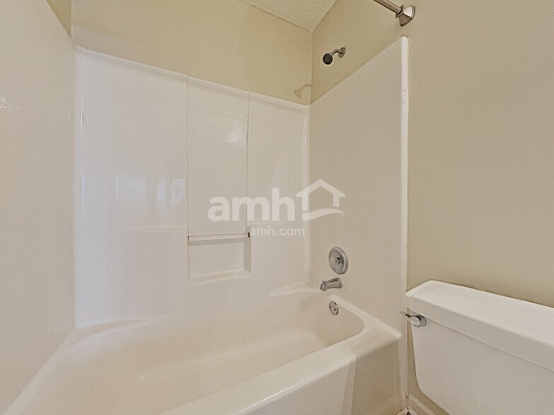 Building Photo - 3571 Avensong Village Cir