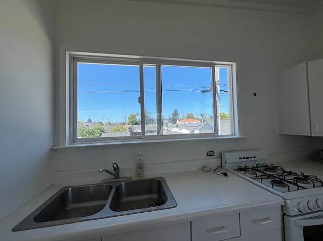 Building Photo - 121 Marnell Ave