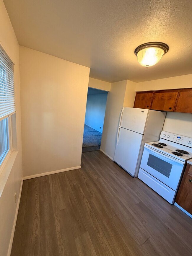 Building Photo - Potter Drive