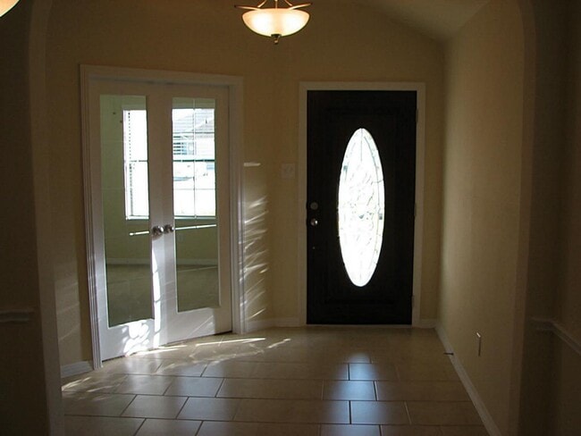 Building Photo - 13113 Southern Creek Dr