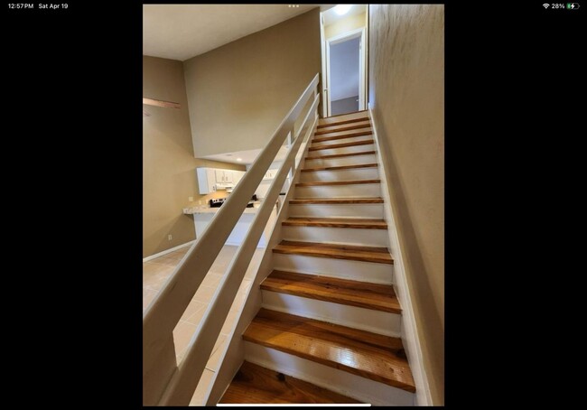 Building Photo - Charming 2BR Townhome in Tallahassee near ...