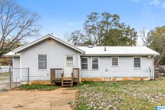 Building Photo - 2121 Mississippi Ave