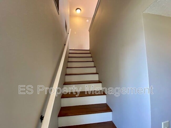 Building Photo - 16736 Aulton Dr