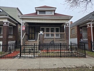 Building Photo - 7923 S Ingleside Ave