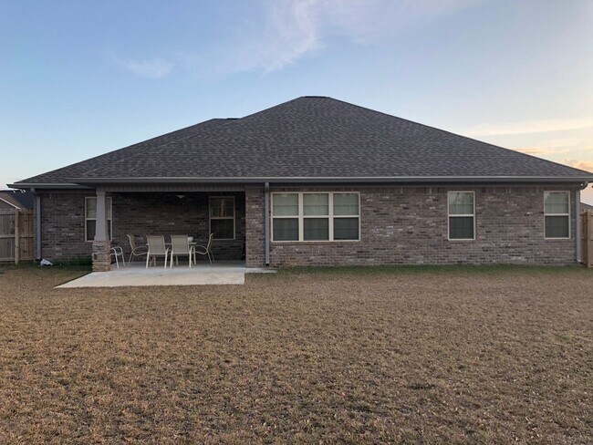 Building Photo - Stonechase Subdivision!