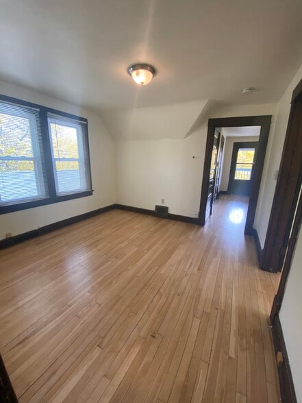 Building Photo - 1242 E Mifflin St