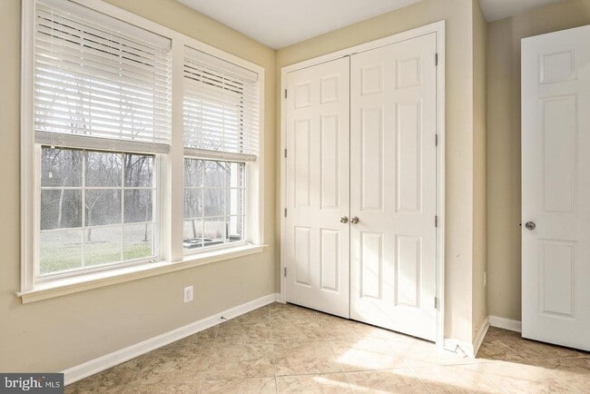 Building Photo - 10625 Legacy Ln