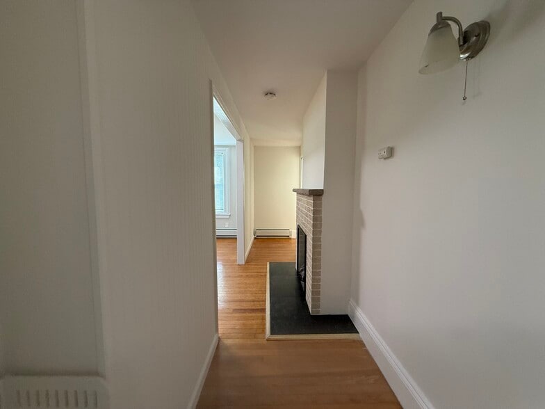 Building Photo - 238 Claremont Ave