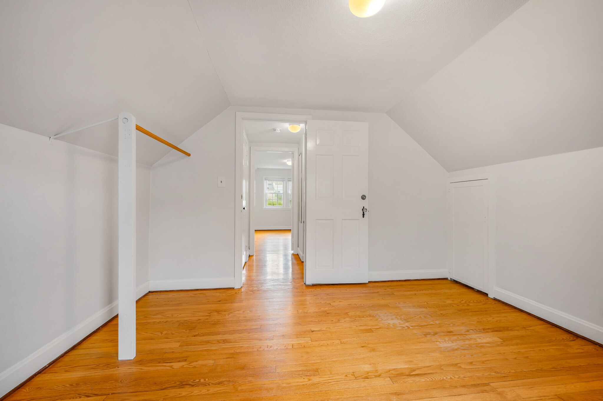 Building Photo - 155 Saint Charles St