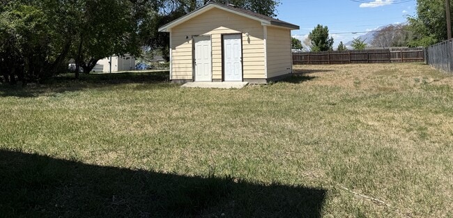 Building Photo - 398 W 4525 S