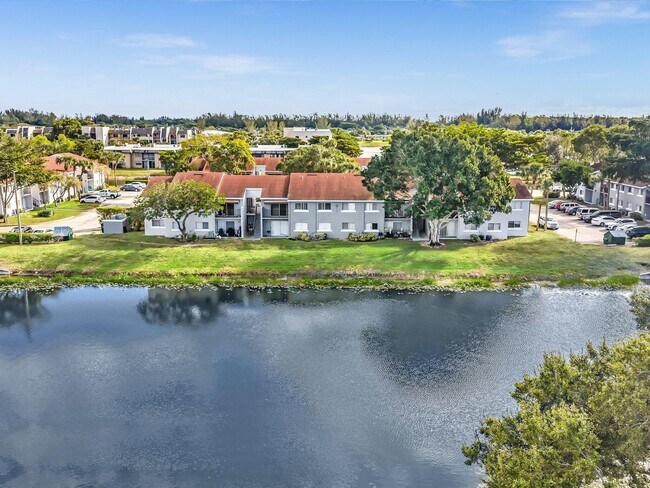 Building Photo - 1163 Lake Terry Dr