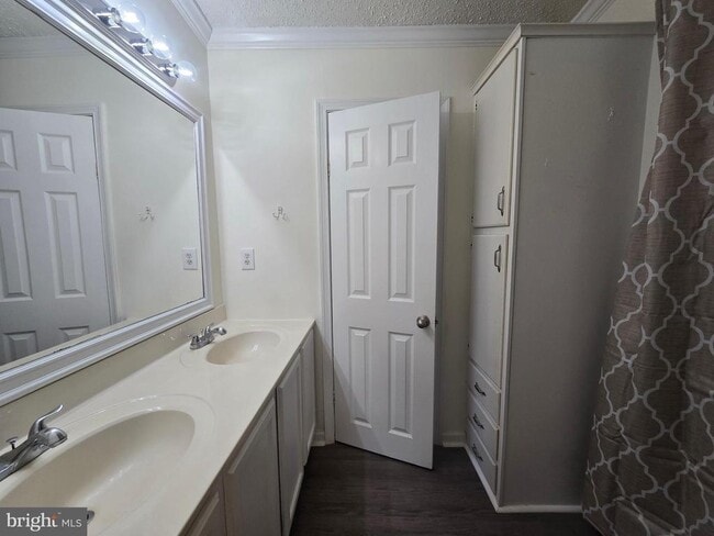 Building Photo - 103 Beth Pl