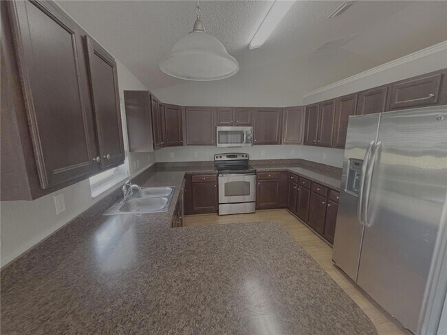 Building Photo - 9965 SW 55th Ave Rd