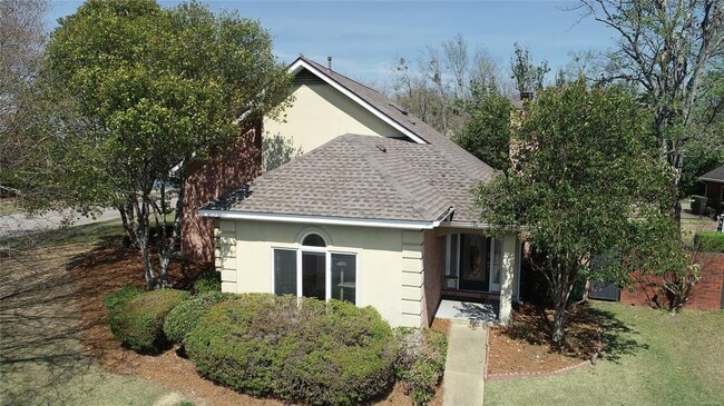 Primary Photo - 8601 Harvest Ridge Dr
