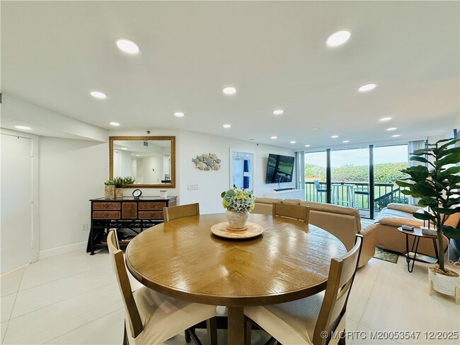 Building Photo - 8800 S Ocean Dr