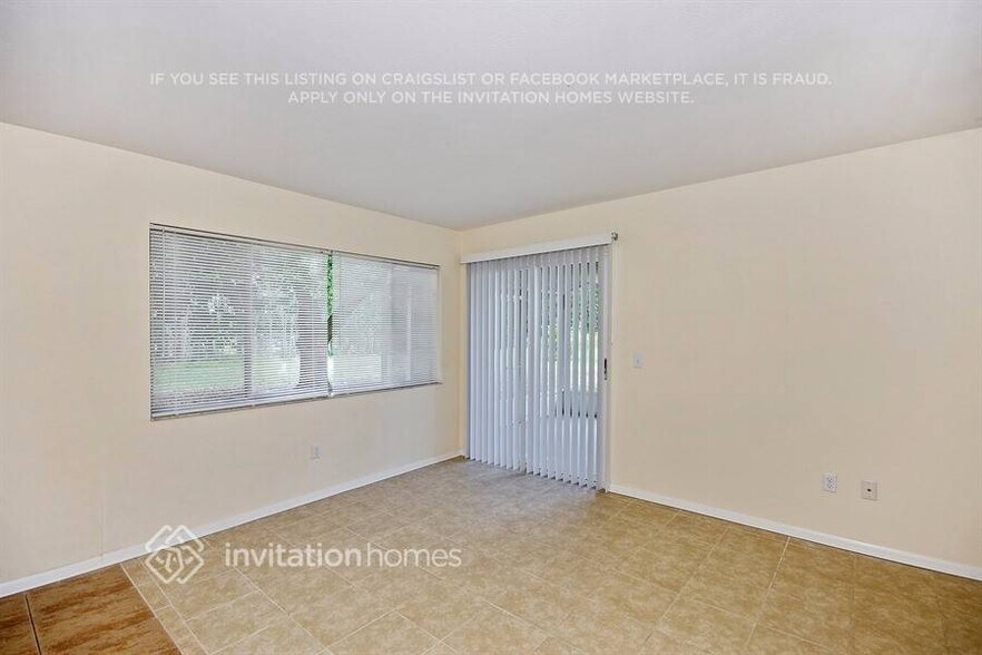 Building Photo - 370 Epping Ct