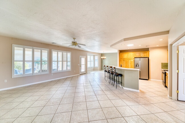 Building Photo - 4593 S Flaming Arch Dr