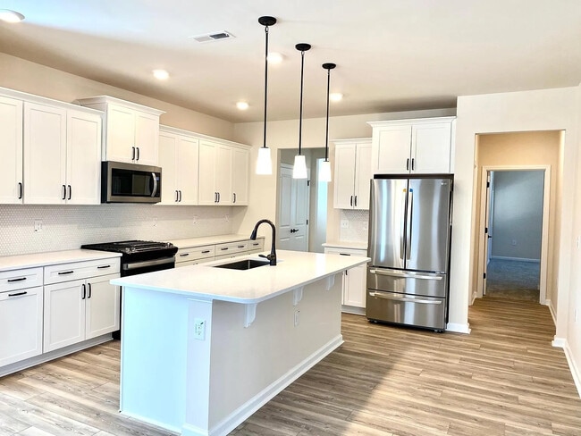 Building Photo - 2313 Hedge Maple Dr