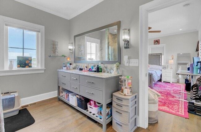 Building Photo - 315 Ashley Ave