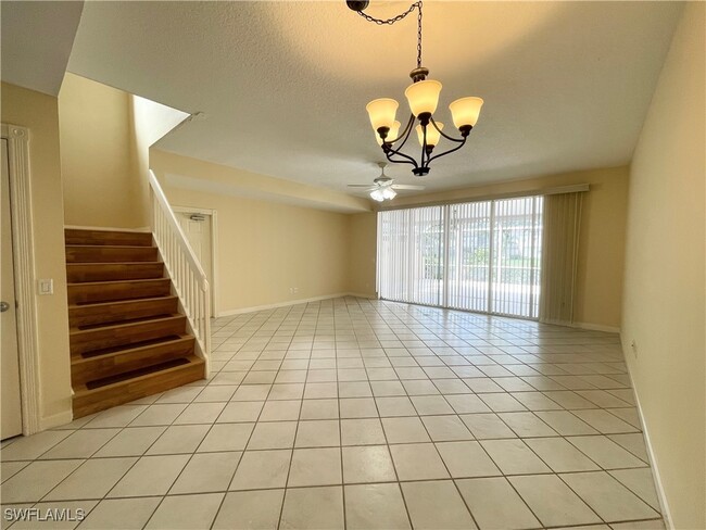 Building Photo - 5325 Cove Cir