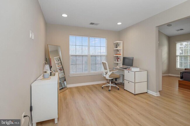 Building Photo - 43104 Baltusrol Terrace