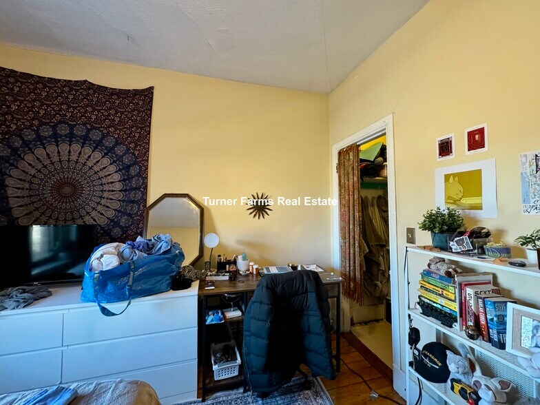 Building Photo - 1516 Tremont St