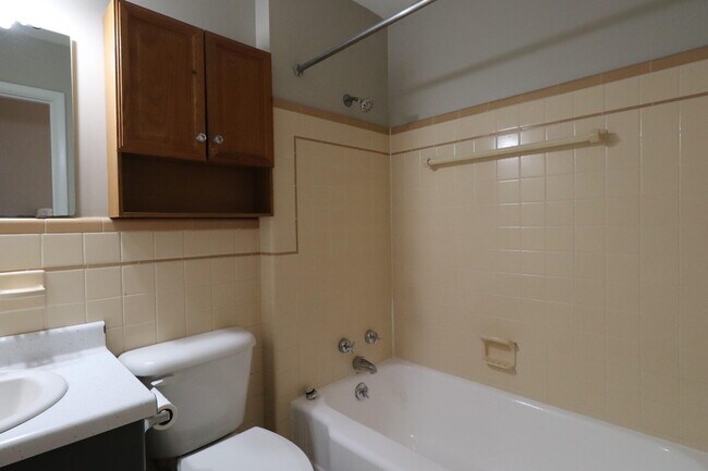 Building Photo - 501 Westerfield Way