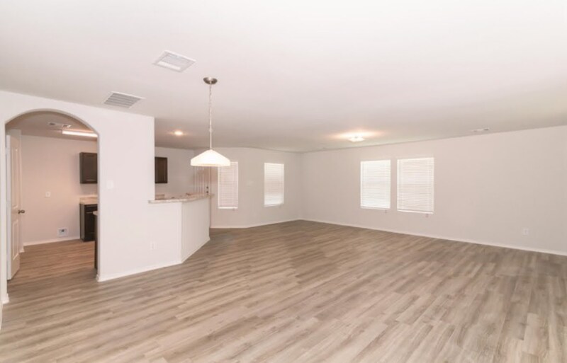 Building Photo - 24521 Amaldi Ct