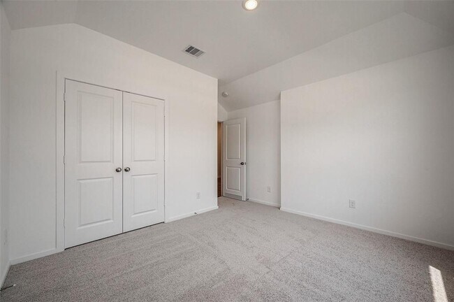 Building Photo - 5119 Whispering River Dr