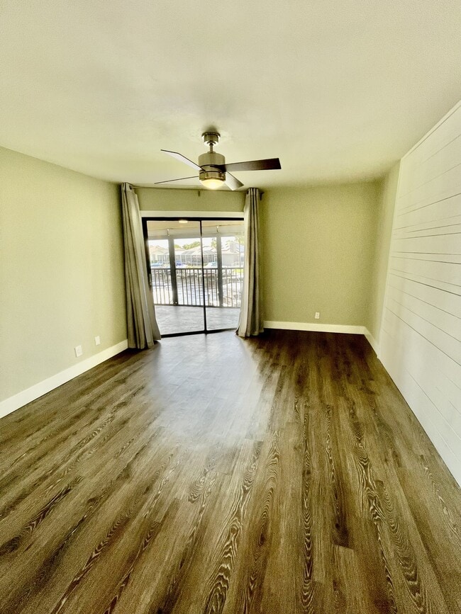 Building Photo - 15493 Admiralty Cir