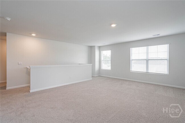 Building Photo - 1004 Bergamot Rd