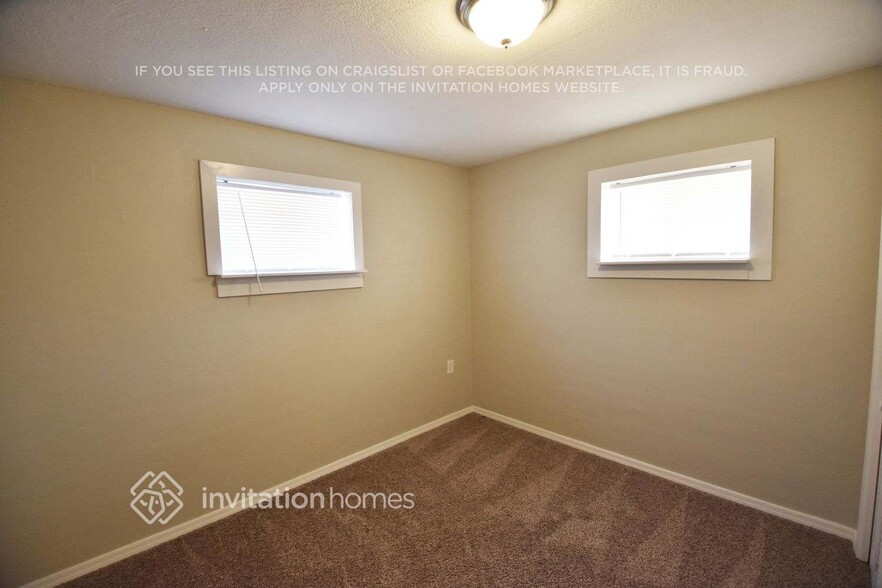 Building Photo - 548 N 98th St
