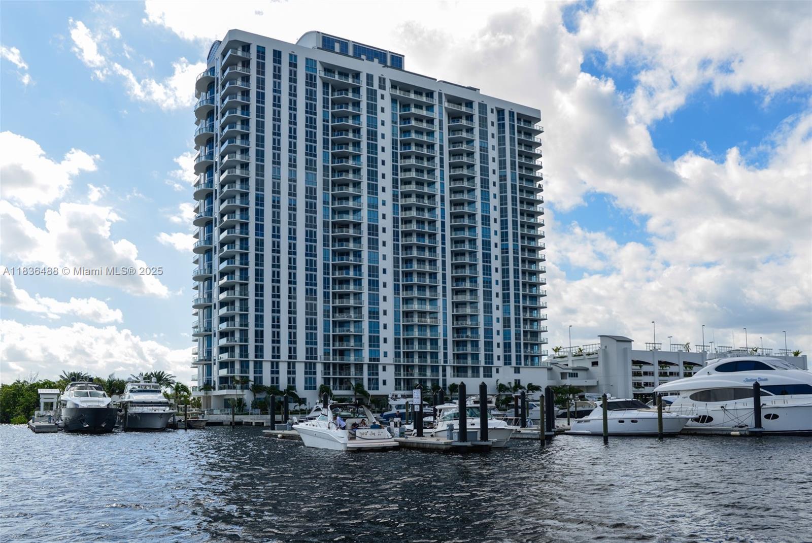 Building Photo - 17111 Biscayne Blvd