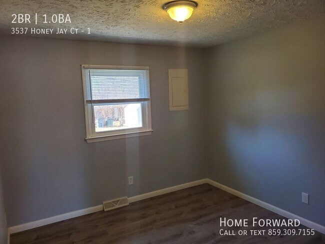 Building Photo - 3537 Honey Jay Ct