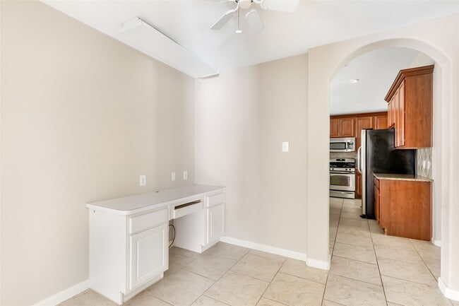 Building Photo - 20787 Oakhurst Park Dr