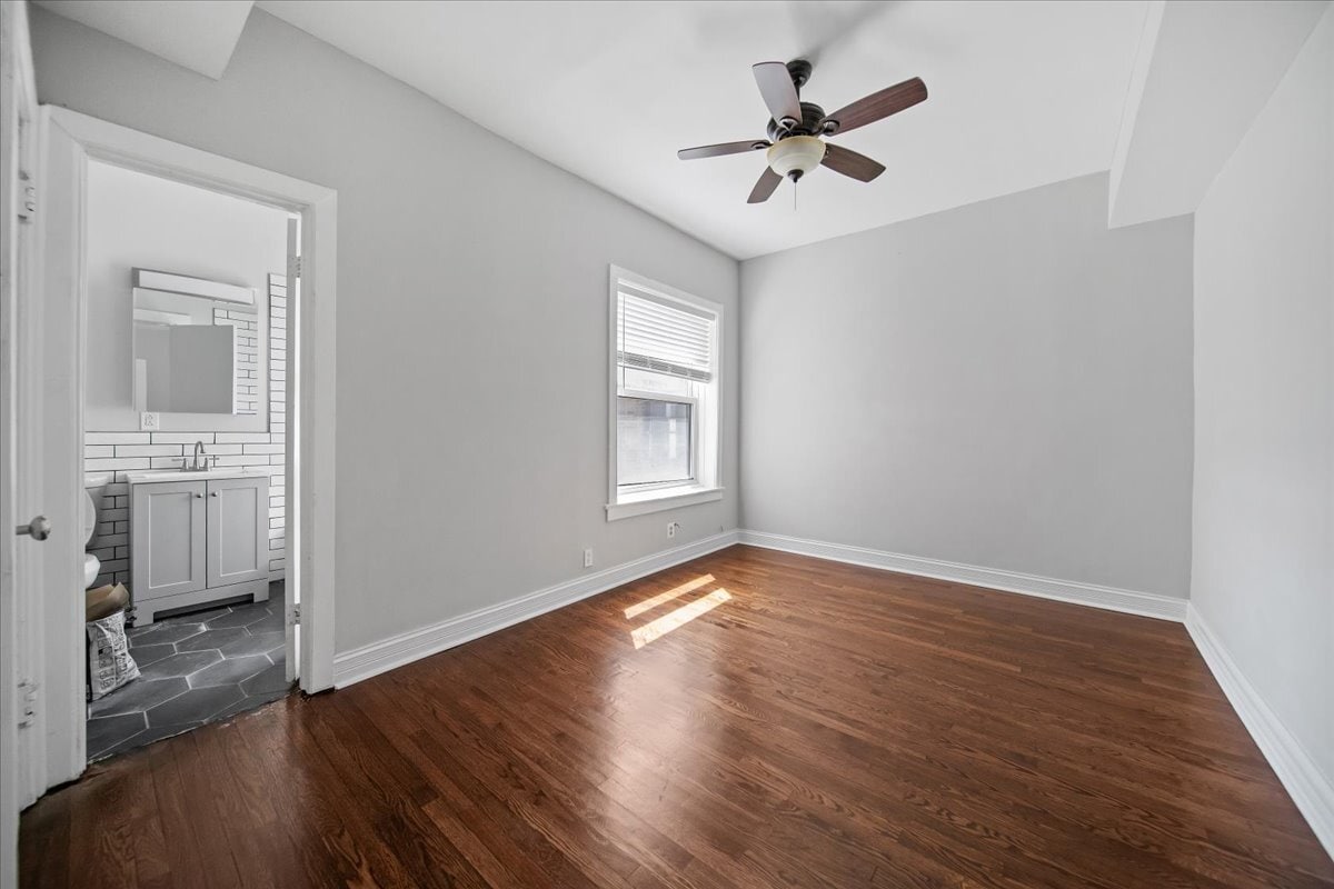 Building Photo - 6635 S Ellis Ave