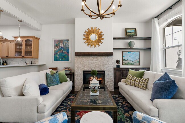 Building Photo - 3655 N Willowbar Ln