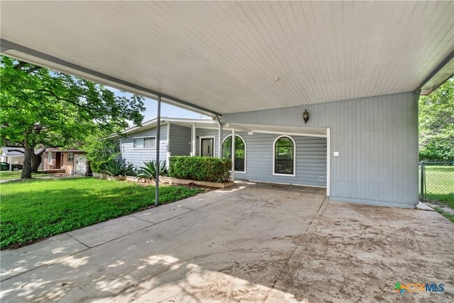 Building Photo - 14 Steele St