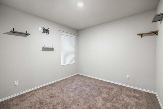 Building Photo - 12744 Mirecourt Wy