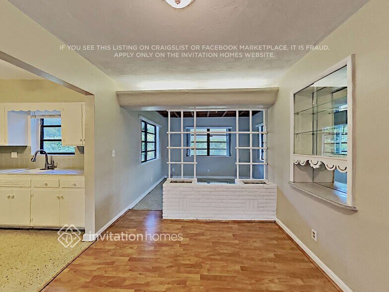 Building Photo - 6700 SW 19th St