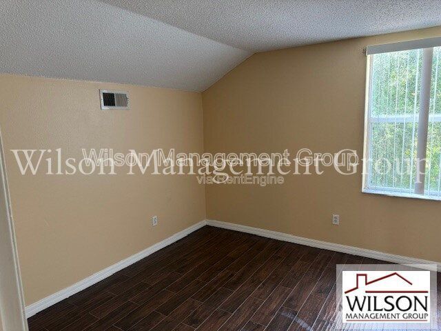 Building Photo - 5083 Luna Negra Dr