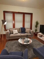 Building Photo - 220 State St