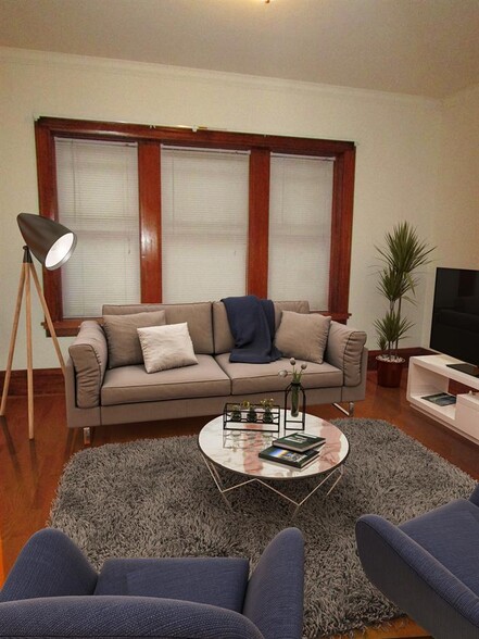 Building Photo - 220 State St