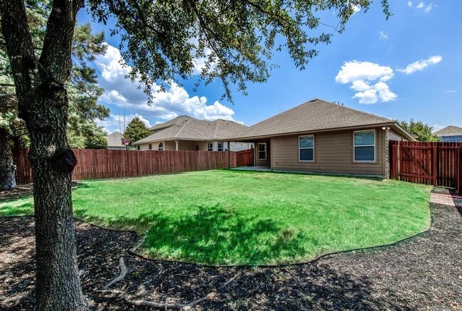 Building Photo - 307 Riverine Way