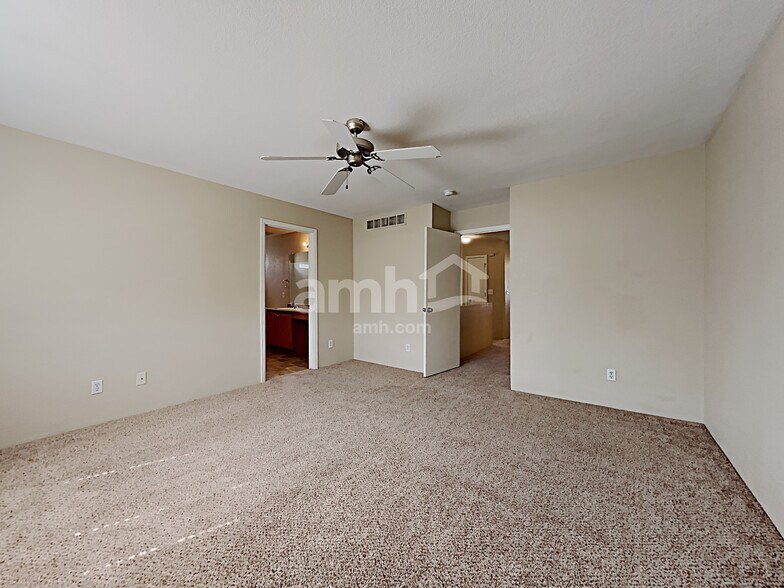 Building Photo - 21450 E 46th Ave