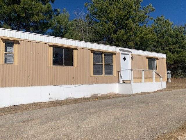 Building Photo - 890 Stewart St